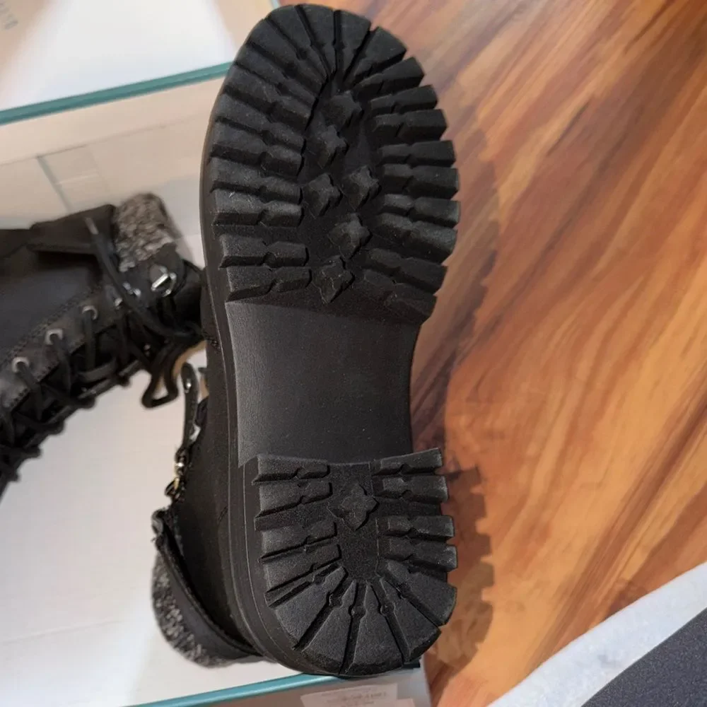Cliffs by WHITE MOUNTAIN Kids Black and Gray Boots